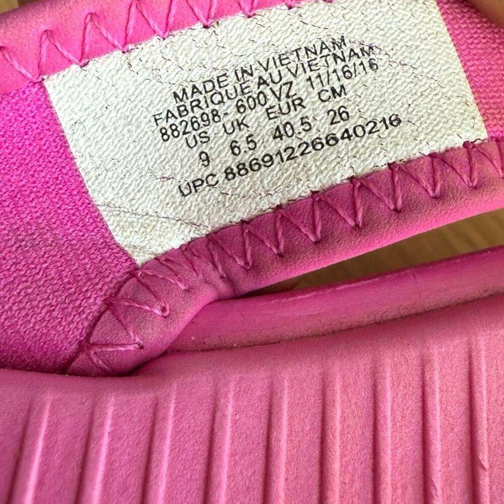 Nike Ultra Celso ‘Hot Pink’ Women Slides Flip Flops - SZ 9 - Picture 9 of 9